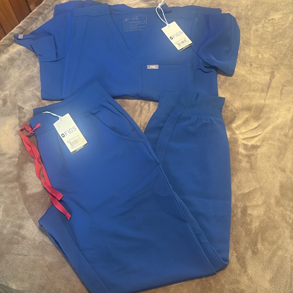 New with tags Figs winning blue Xsmall scrub set